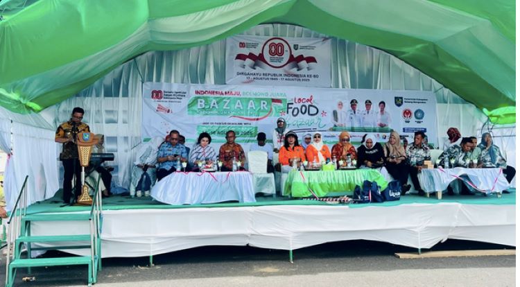 Wabup Dony Lumenta Buka Bazaar UMKM dan Local Food