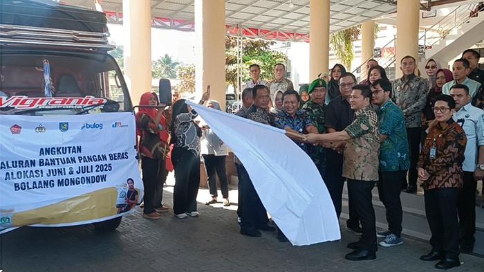 Wabup Dony Launching Bantuan Penyaluran Beras CPP 2025