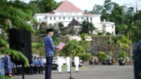 Bupati Bolaang Mongondow Selatan Hi. Iskandar Kamaru, S.Pt., M.Si memimpin upacara peringatan Hari Sumpah Pemuda ke-97 di Lapangan Apel BKPSDM Panango, Rabu, 28 Oktober 2025. Foto: Humas Pemkab Bolaang Mongondow Selatan